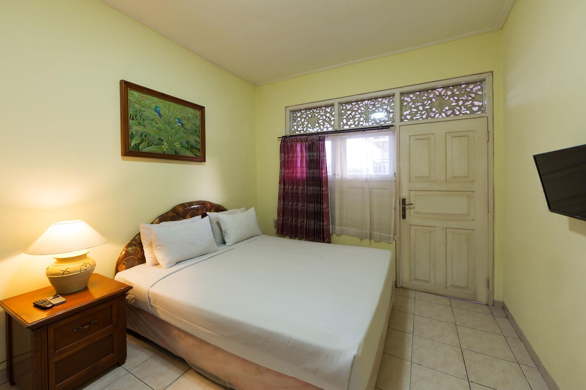 Oyo 3134 Puri Tamu Hotel Jimbaran  Exterior photo